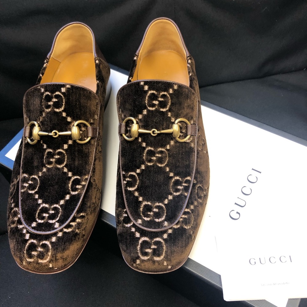 🎉HP🎉Gucci Men’s Brown Velvet Embossed Loafers - Picture 2 of 8